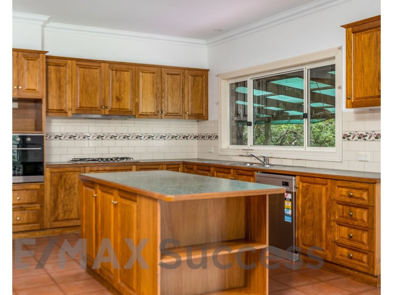 25 Granada Drive, Highfields QLD 4352