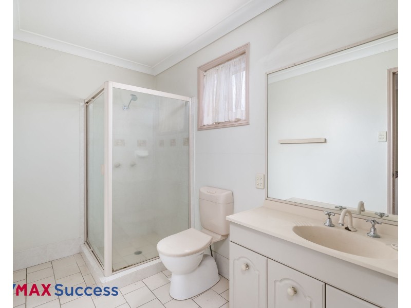 2/228 Mackenzie Street, Rangeville QLD 4350