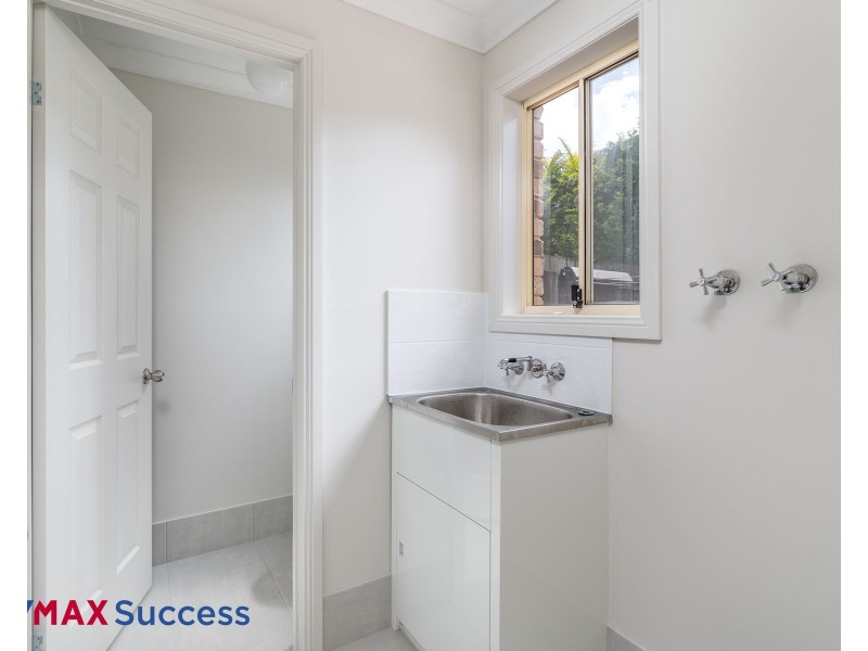 2/228 Mackenzie Street, Rangeville QLD 4350