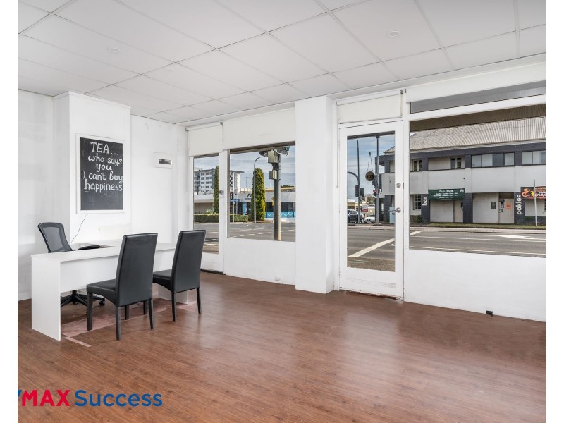 Shop 2, 138 Herries Street, Toowoomba City QLD 4350
