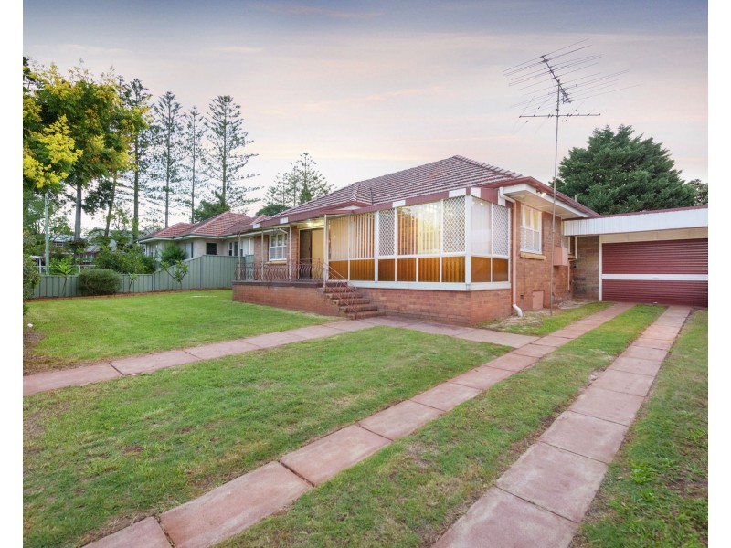 293B West Street, Harristown QLD 4350