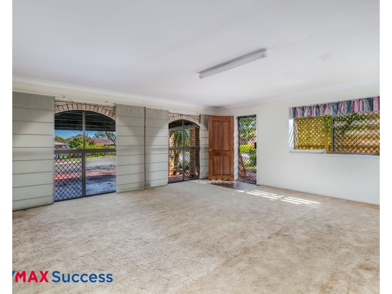 6 Azalea Court, Centenary Heights QLD 4350