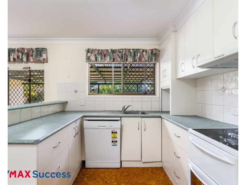 6 Azalea Court, Centenary Heights QLD 4350