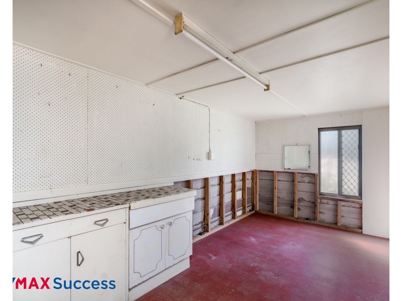 6 Azalea Court, Centenary Heights QLD 4350