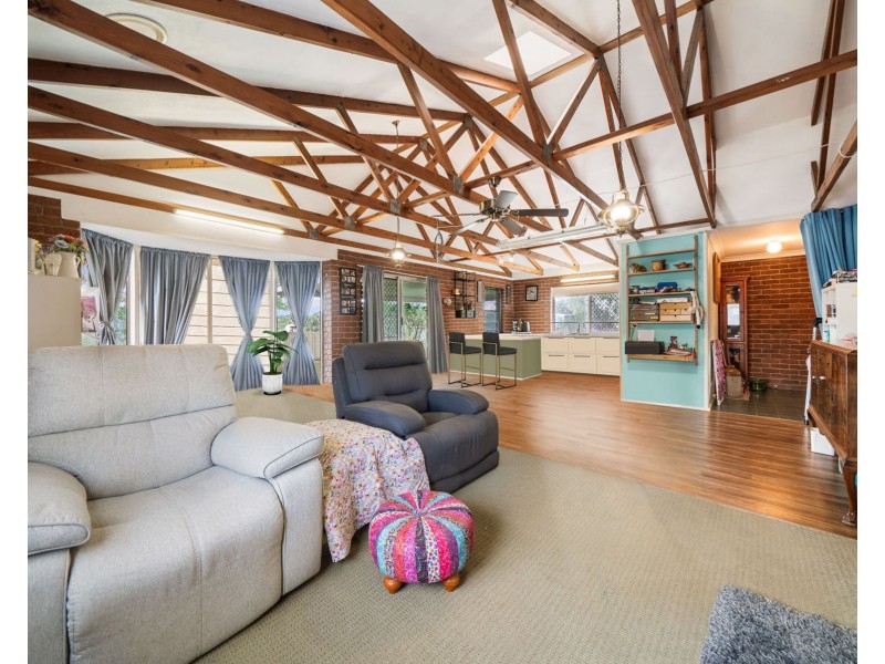 5 John Street, Goombungee QLD 4354