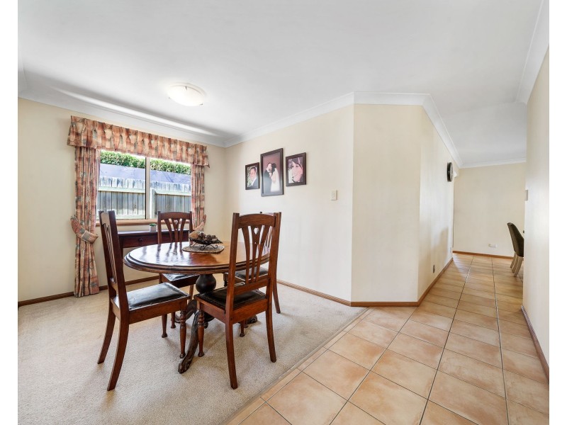 5 Shelton Crescent, Kearneys Spring QLD 4350