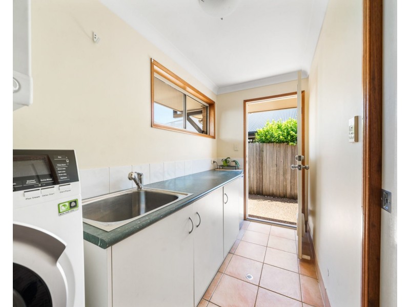 5 Shelton Crescent, Kearneys Spring QLD 4350