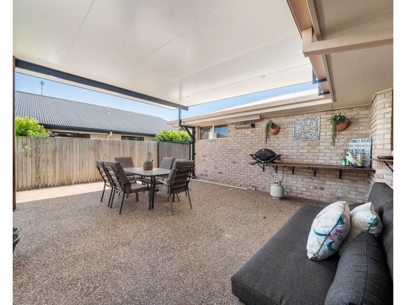 5 Shelton Crescent, Kearneys Spring QLD 4350