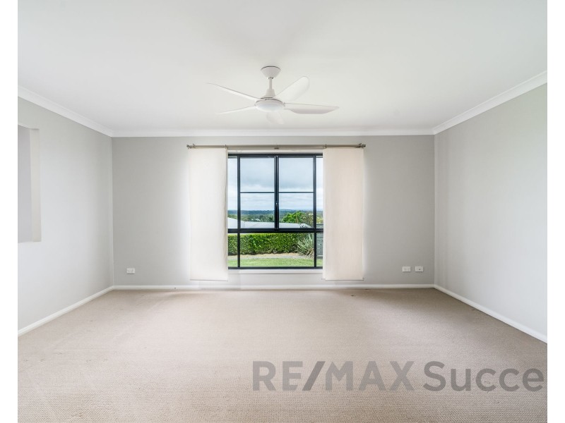 7 Liam Drive, Highfields QLD 4352