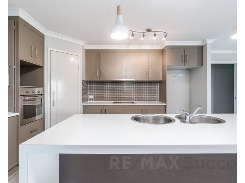 7 Liam Drive, Highfields QLD 4352