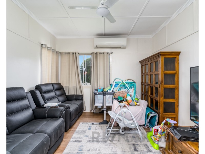 11 Dunkley Street, South Toowoomba QLD 4350
