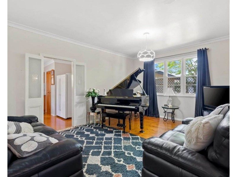 22 High Street, Rangeville QLD 4350