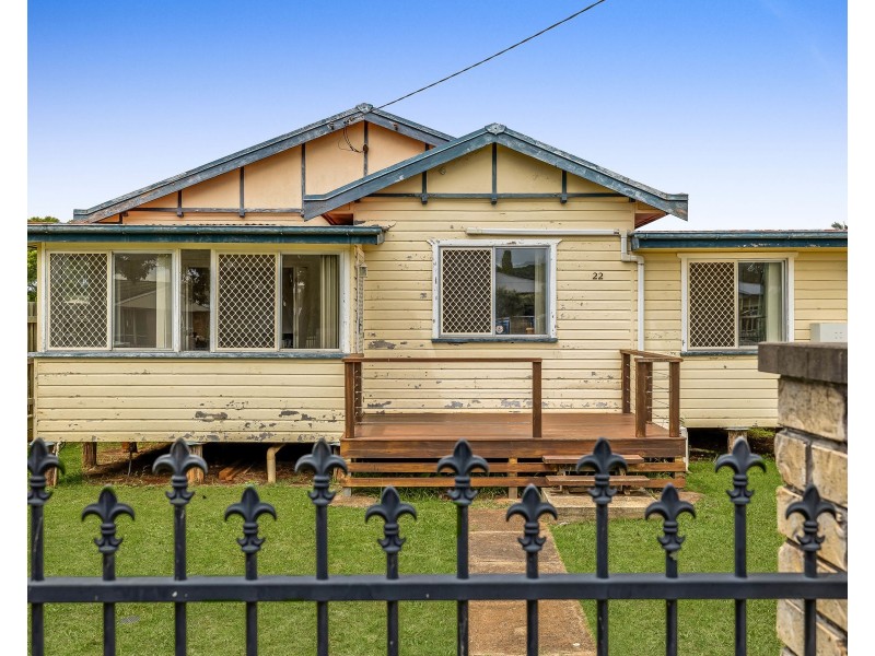 22 Merritt Street, Harristown QLD 4350