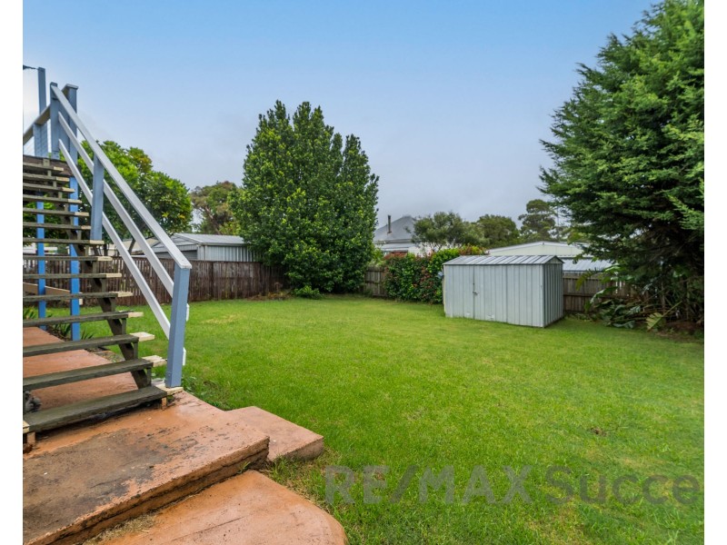 15 Loudon Street, South Toowoomba QLD 4350