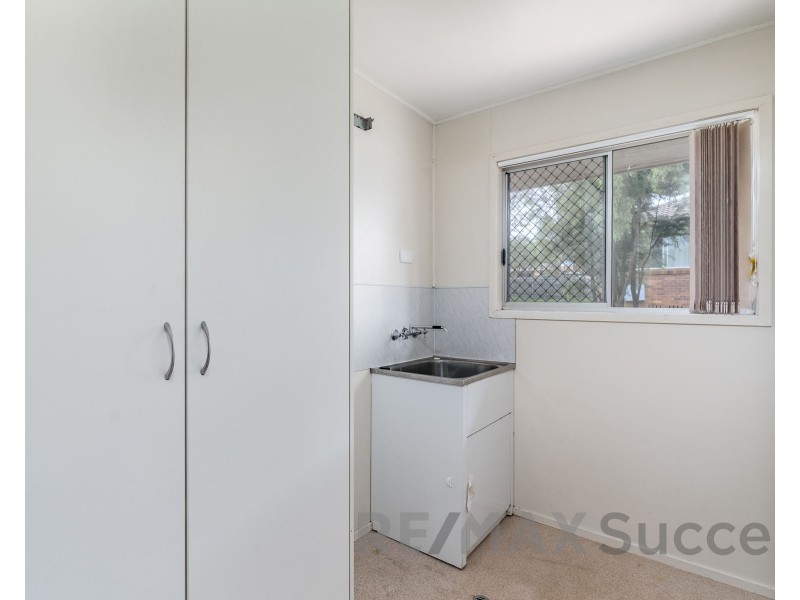 18 Festival Street, Rockville QLD 4350