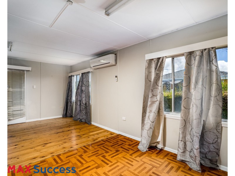 10 Teesdale Avenue, Newtown QLD 4350