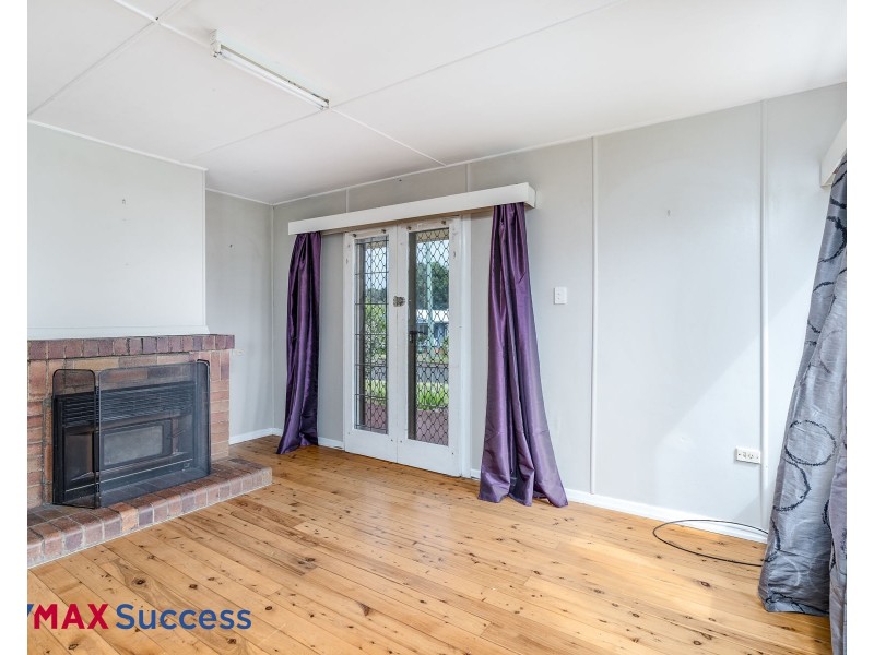 10 Teesdale Avenue, Newtown QLD 4350