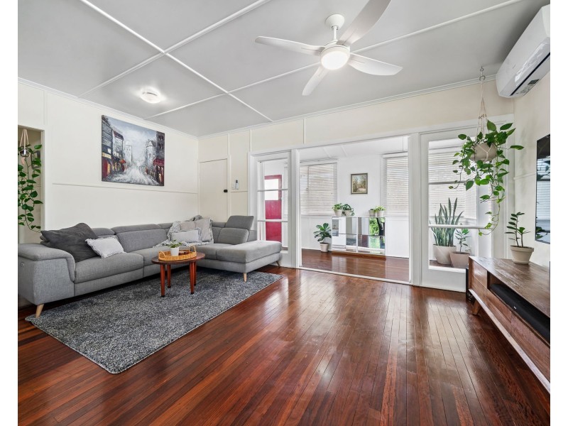 9 Erbacher Street, Centenary Heights QLD 4350