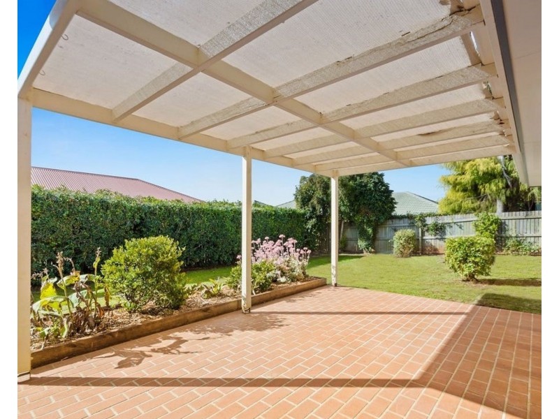 4 Vanham Close, Middle Ridge QLD 4350