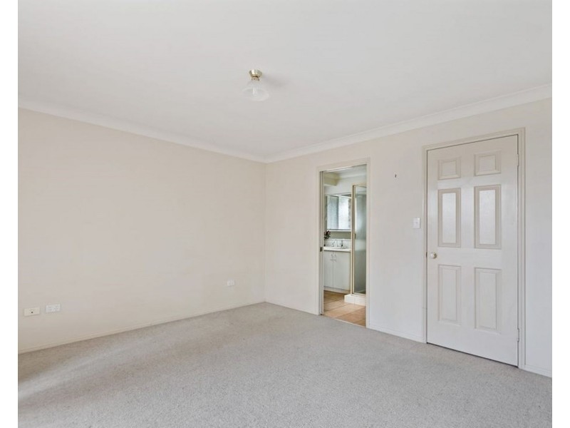 4 Vanham Close, Middle Ridge QLD 4350