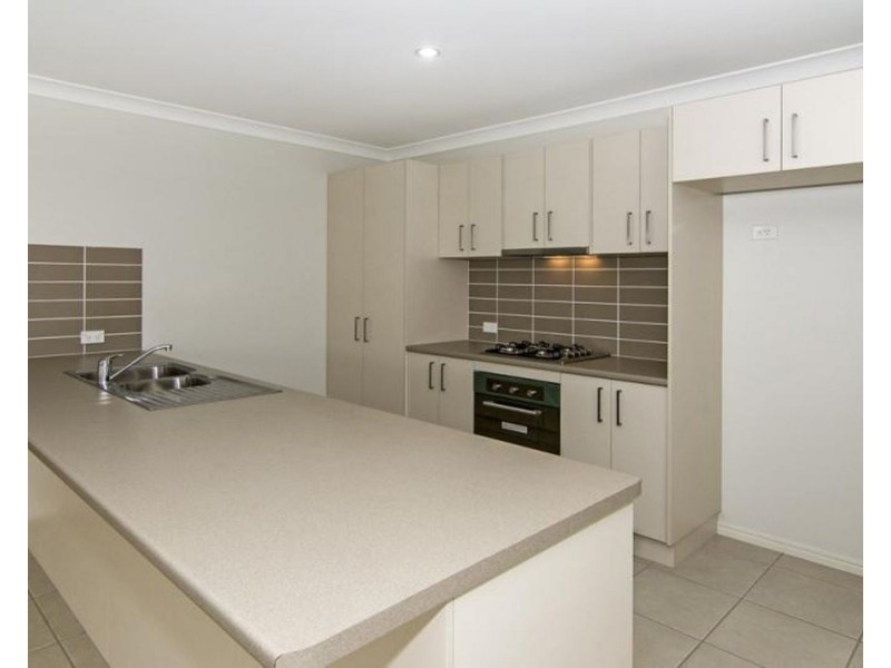 19 Sweeney Street, Kearneys Spring QLD 4350