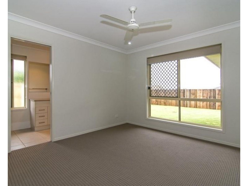 19 Sweeney Street, Kearneys Spring QLD 4350