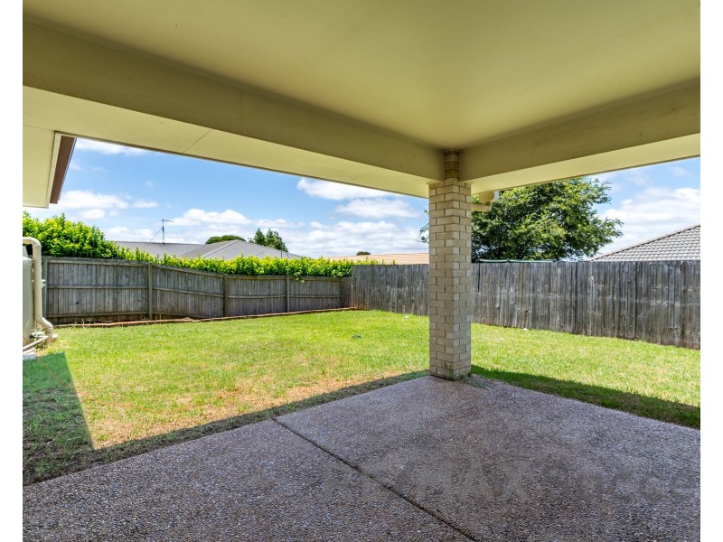 19 Sweeney Street, Kearneys Spring QLD 4350