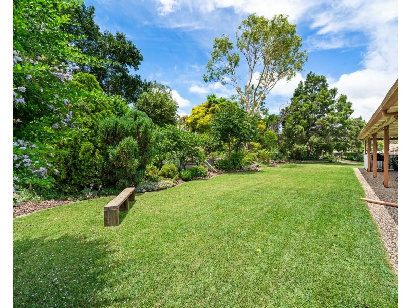 10 Pizzoni Road, Glenvale QLD 4350