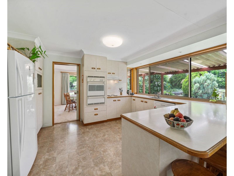 10 Pizzoni Road, Glenvale QLD 4350