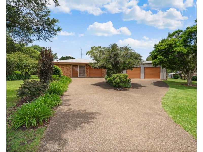 10 Pizzoni Road, Glenvale QLD 4350