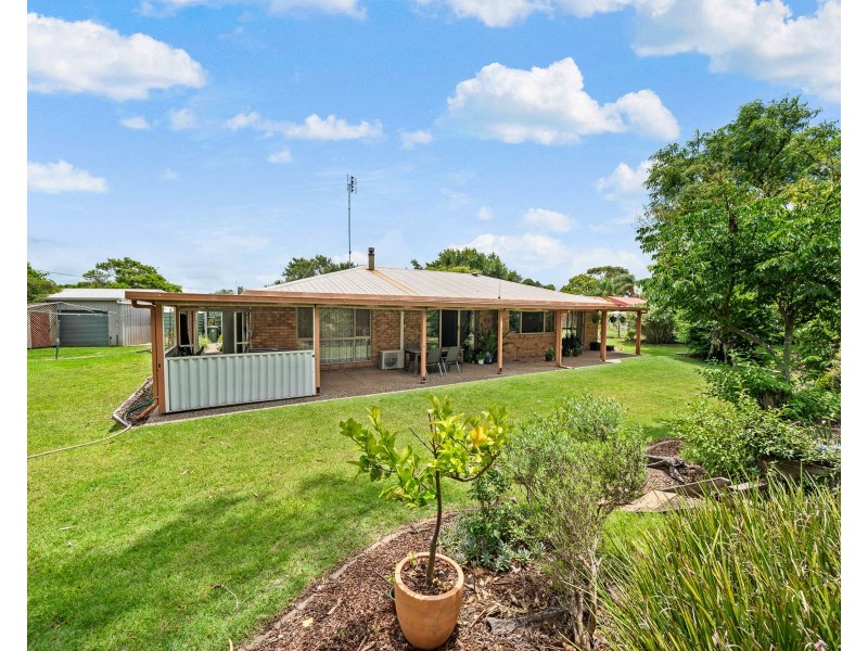 10 Pizzoni Road, Glenvale QLD 4350