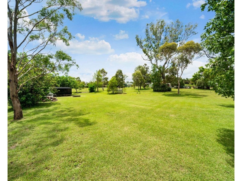 10 Pizzoni Road, Glenvale QLD 4350