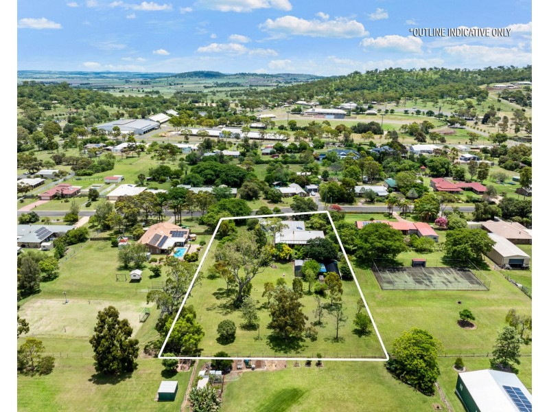 10 Pizzoni Road, Glenvale QLD 4350