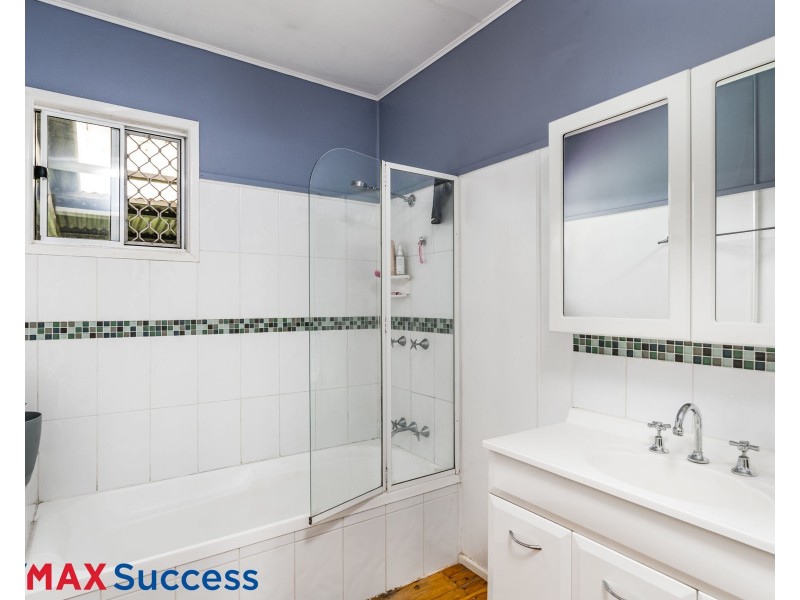 13 David Street, Rockville QLD 4350