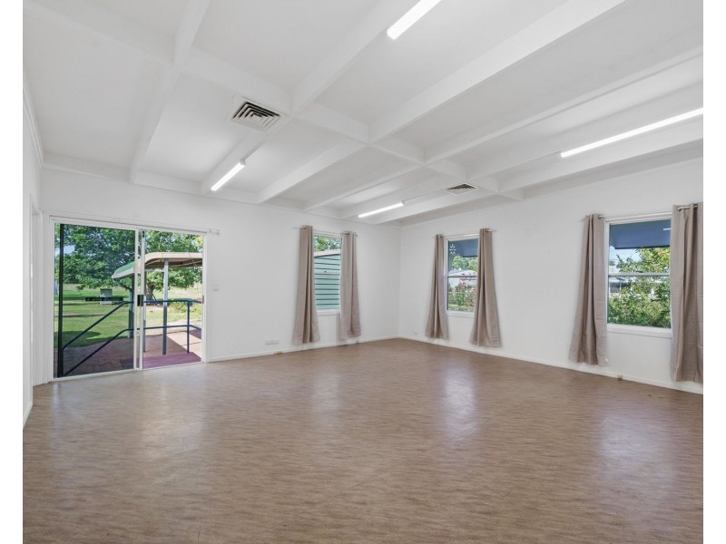 16 Railway Street, Helidon QLD 4344