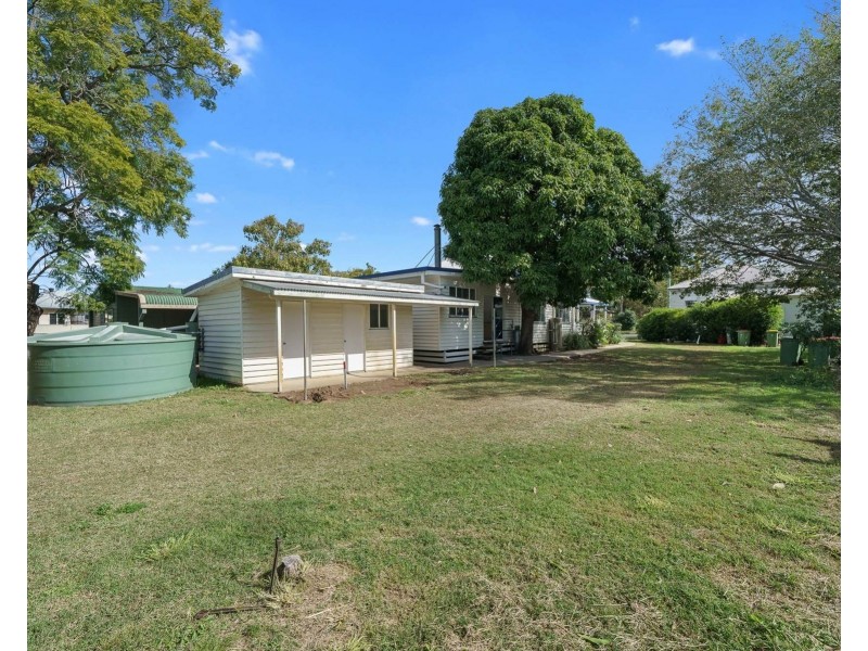 16 Railway Street, Helidon QLD 4344