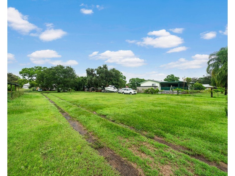16 Railway Street, Helidon QLD 4344