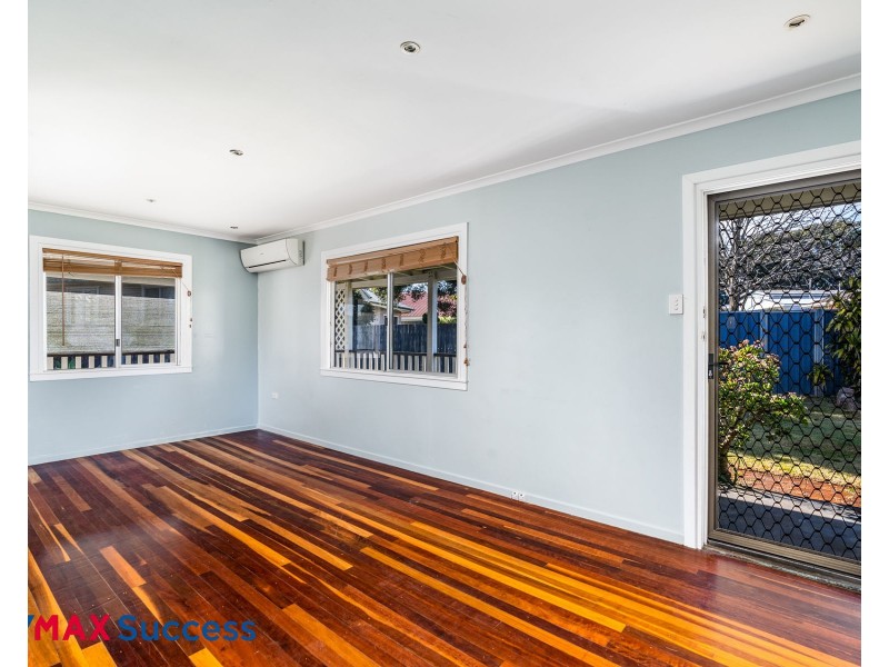 13 McIntyre Street, Centenary Heights QLD 4350