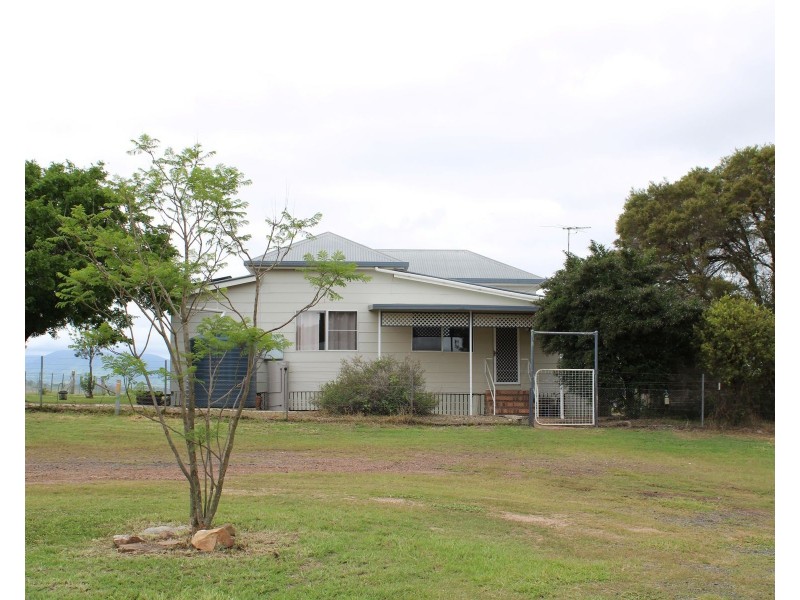 572 Roona Road, Junabee QLD 4370