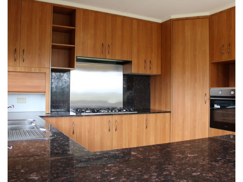 572 Roona Road, Junabee QLD 4370