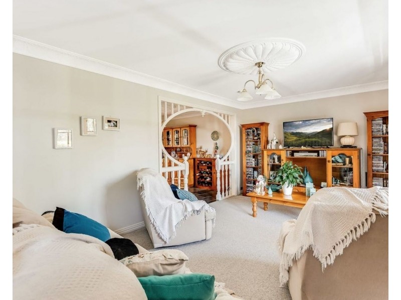 2/2 Sharon Court, Darling Heights QLD 4350