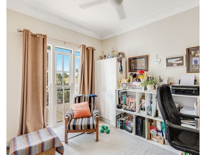 2/2 Sharon Court, Darling Heights QLD 4350