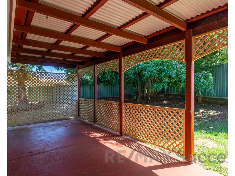 3 Blueberry Ash Court, Glenvale QLD 4350