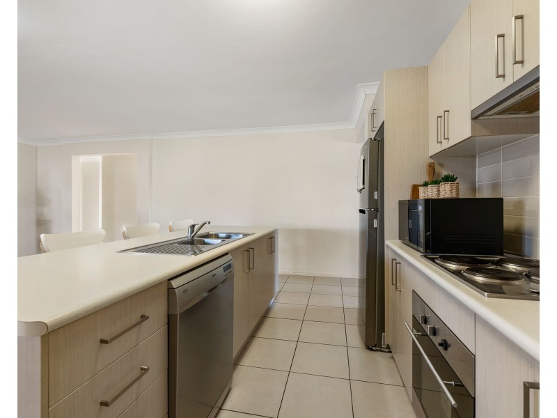 6 McMorrow Street, Kearneys Spring QLD 4350