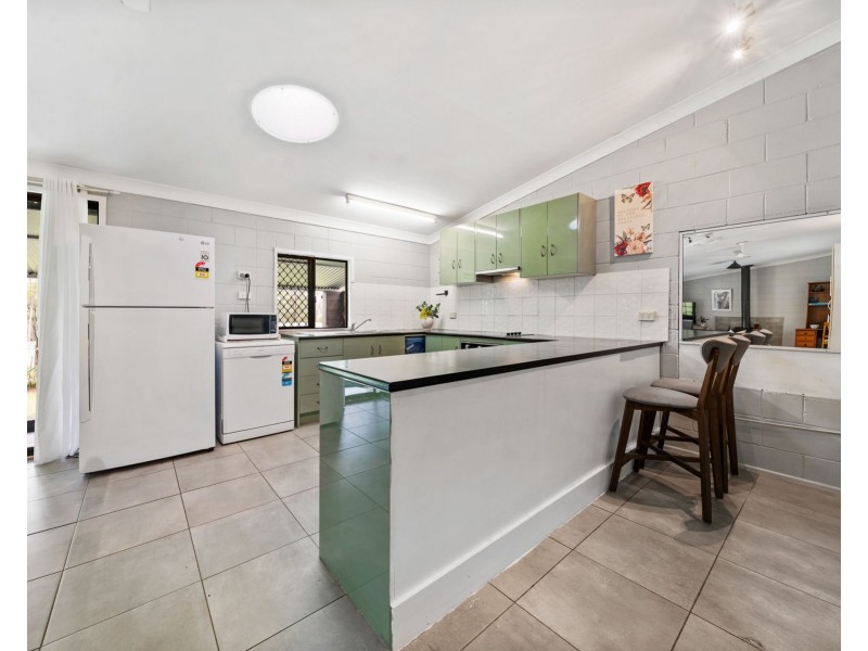 137 Koreelah Street, Upper Lockyer QLD 4352