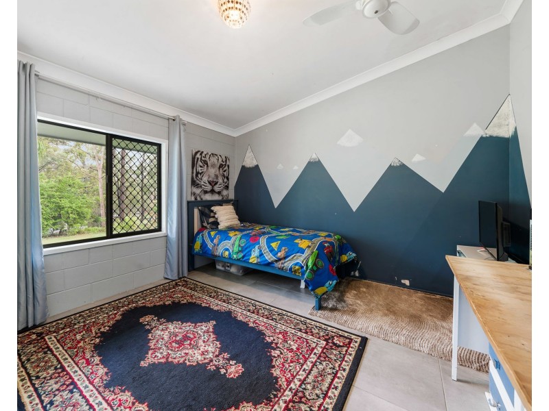 137 Koreelah Street, Upper Lockyer QLD 4352