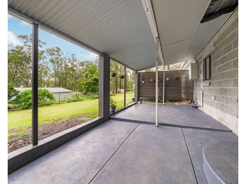 137 Koreelah Street, Upper Lockyer QLD 4352