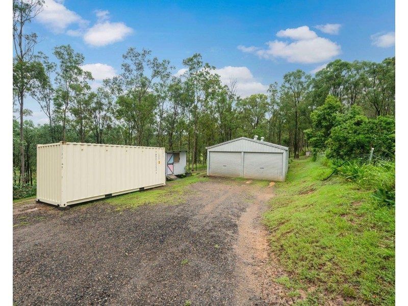 137 Koreelah Street, Upper Lockyer QLD 4352