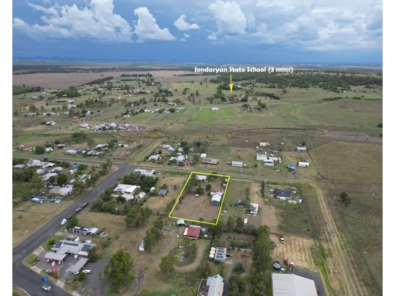 25 Earl Street, Jondaryan QLD 4403