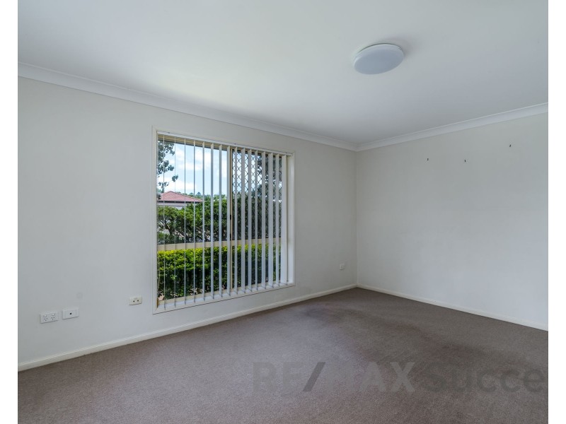 28 Wood Drive, Middle Ridge QLD 4350
